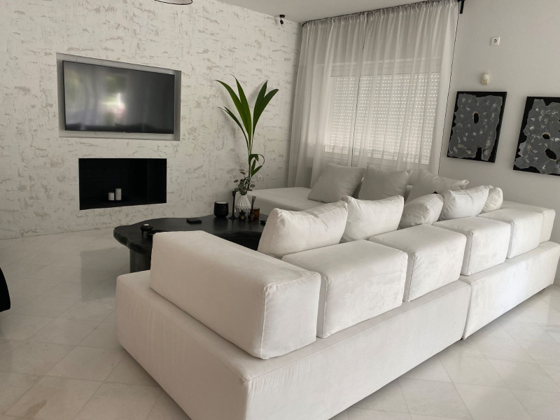 property-img