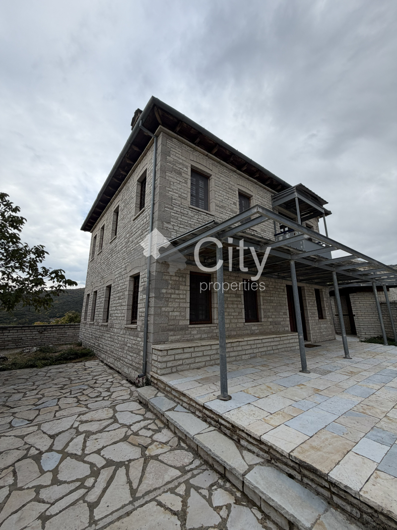 property-img